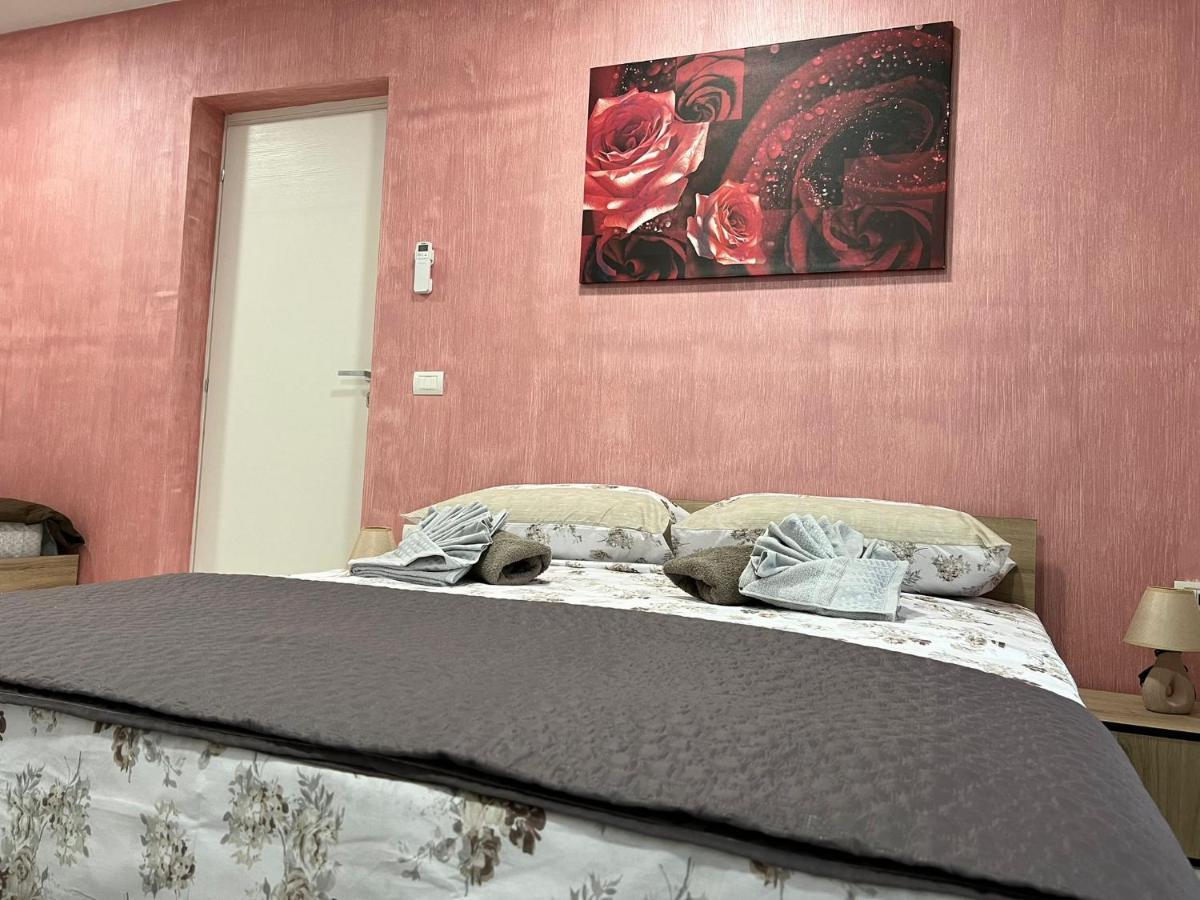 L'Oasi Del Raganello Bed and Breakfast Civita Exteriör bild