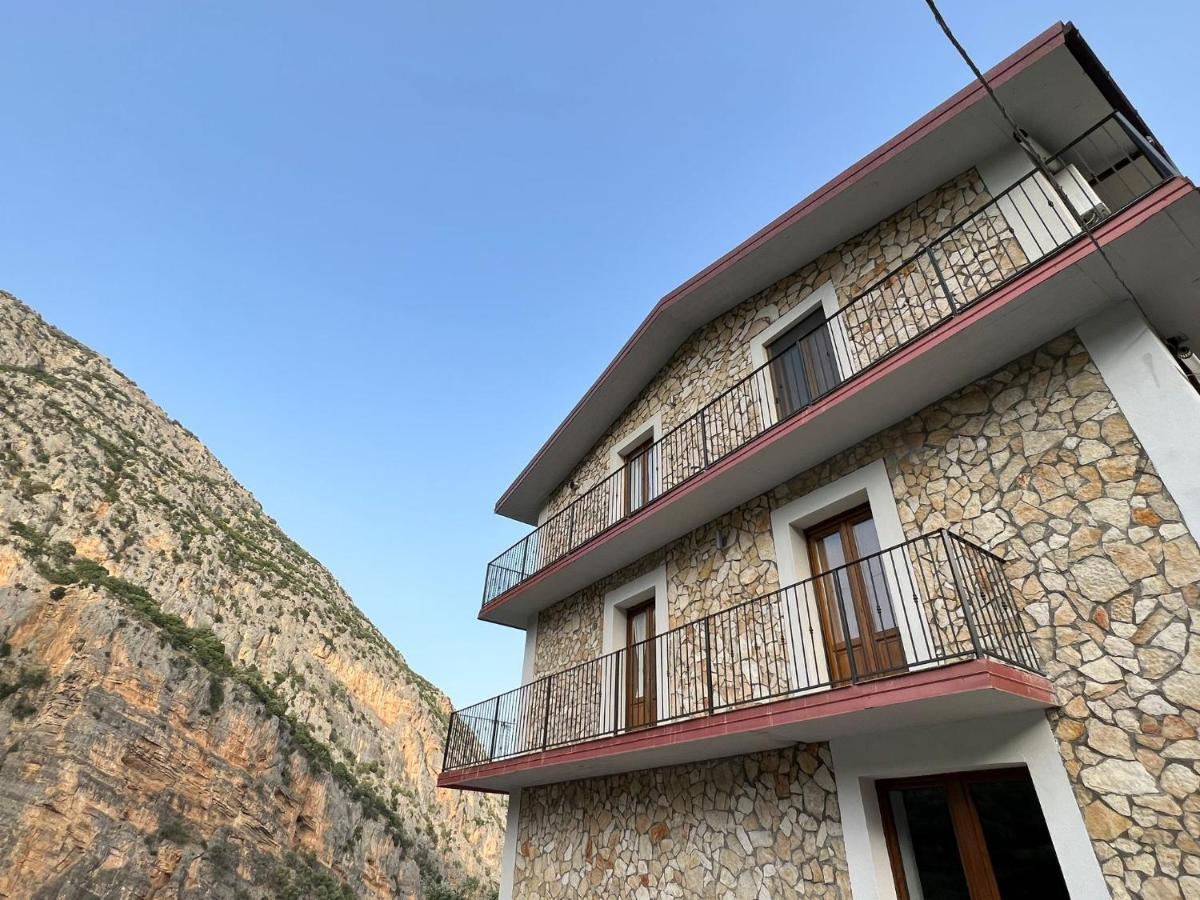 L'Oasi Del Raganello Bed and Breakfast Civita Exteriör bild